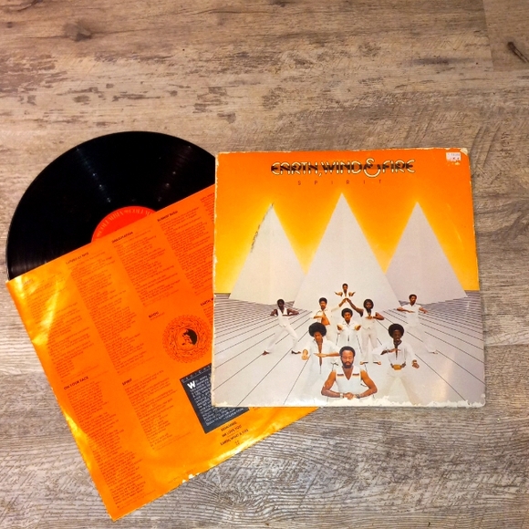 Earth wind and fire vinyl album used